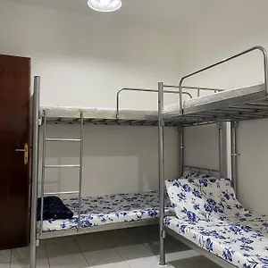 Hostel Boys Oasis: Modern Metro-adjacent, Dubai